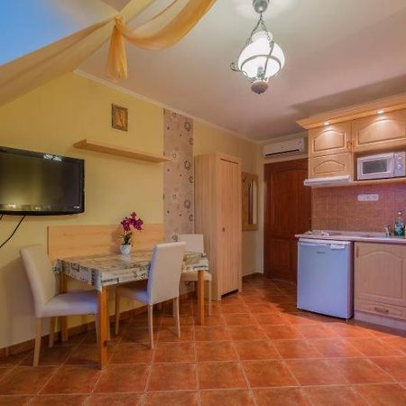Rozmann Family Panzió&Apartmanhaz Sárvár Exterior foto