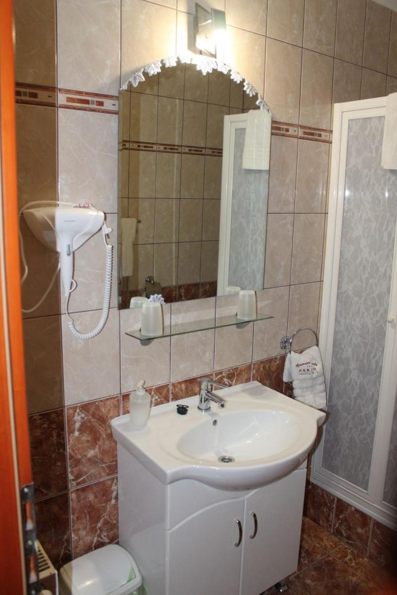 Rozmann Family Panzió&Apartmanhaz Sárvár Exterior foto