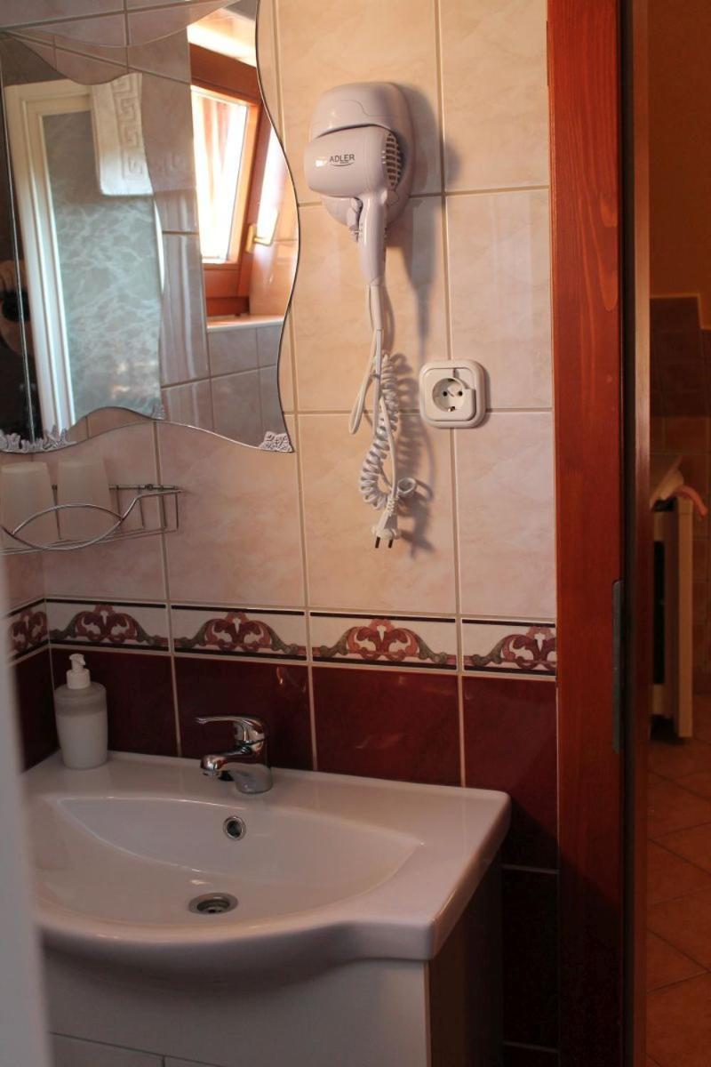 Rozmann Family Panzió&Apartmanhaz Sárvár Exterior foto